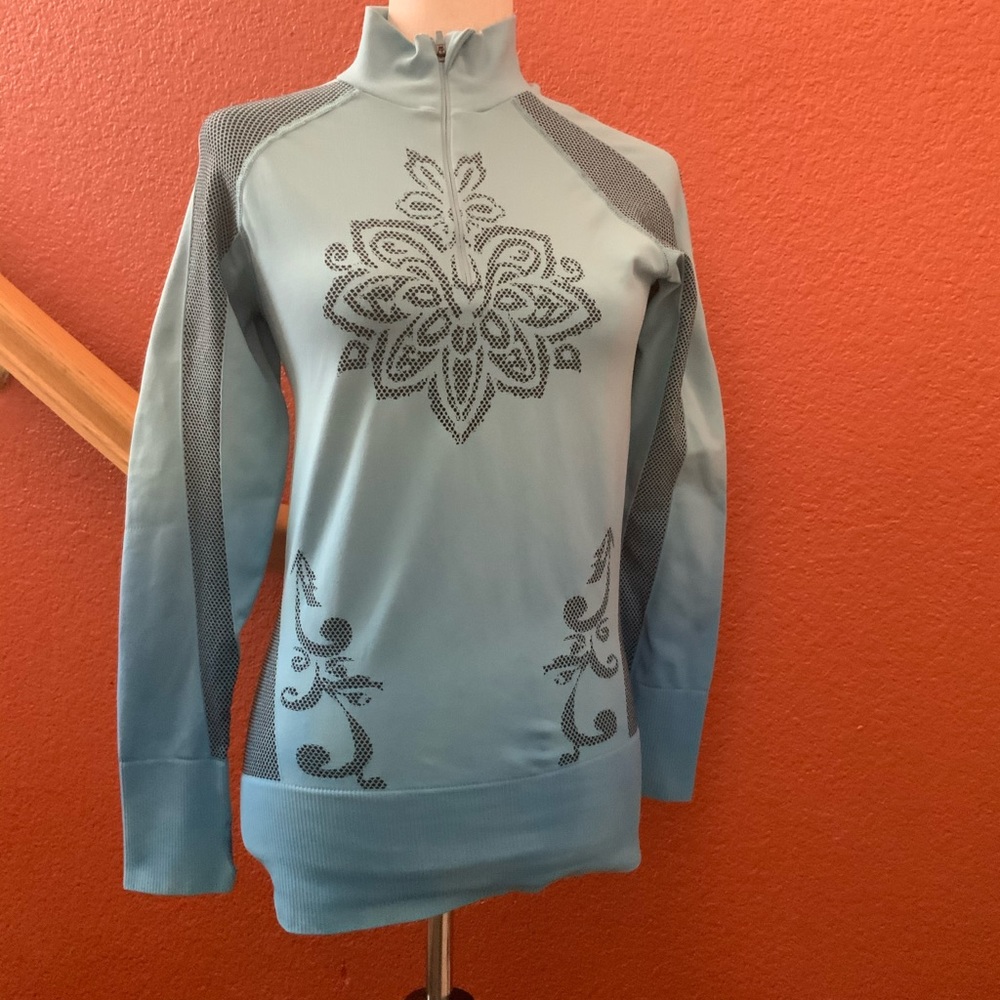 Athleta Pullover - image 3